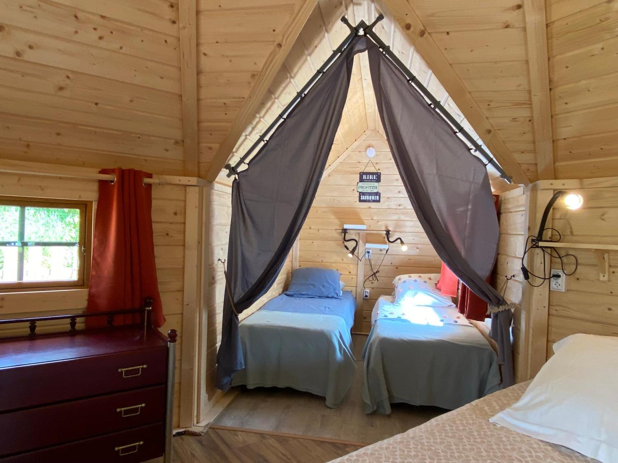 Le Petit Moulin Hotel Pouzauges Kültér fotó