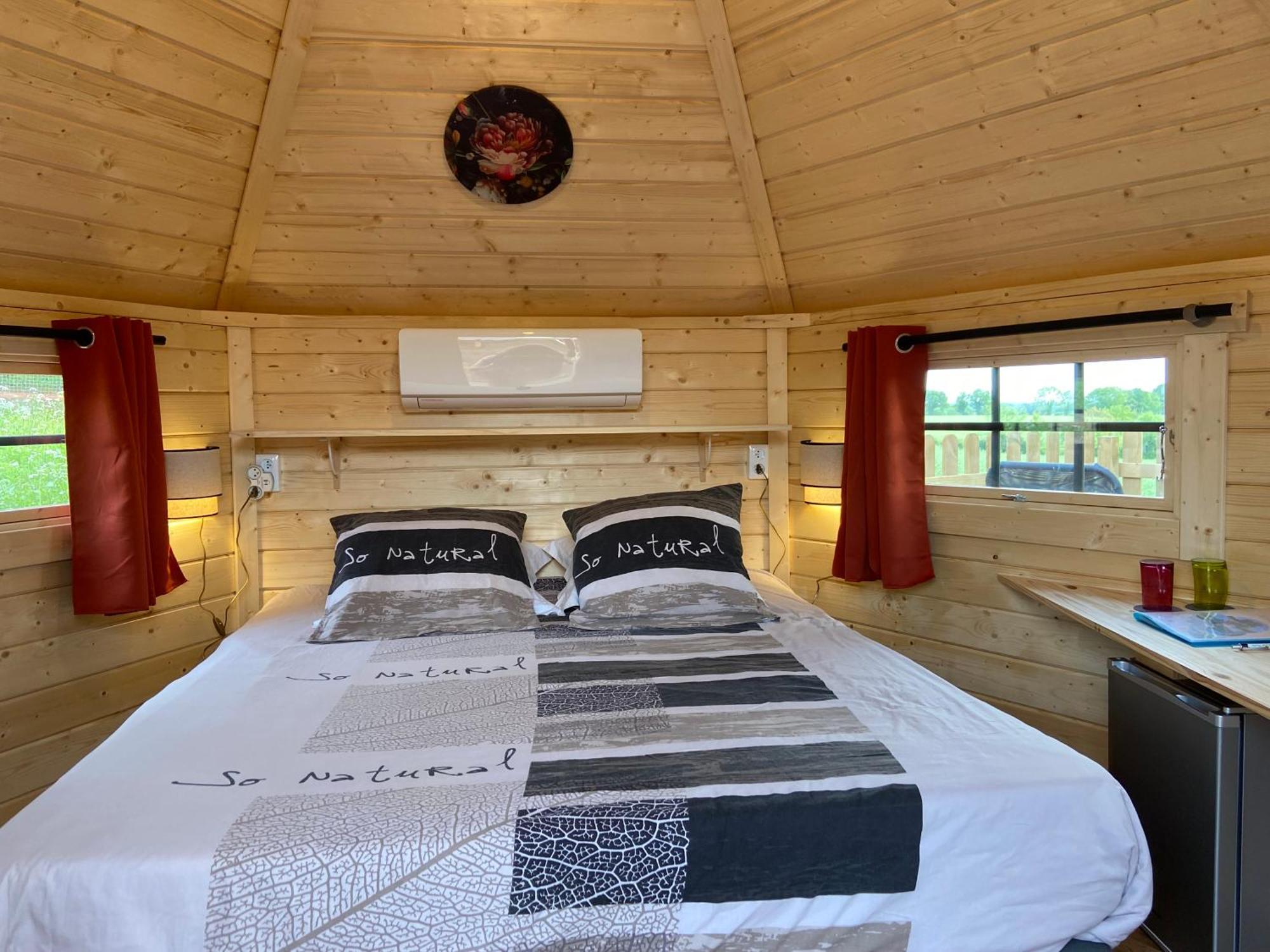 Le Petit Moulin Hotel Pouzauges Kültér fotó